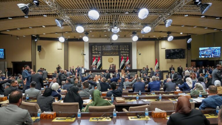 البرلمان يُصوت على مدونة الأحكام الشرعية في مسائل الأحوال الشخصية على وفق الفقه الجعفري ويرفع جلسته قناة الرشيد الفضائية