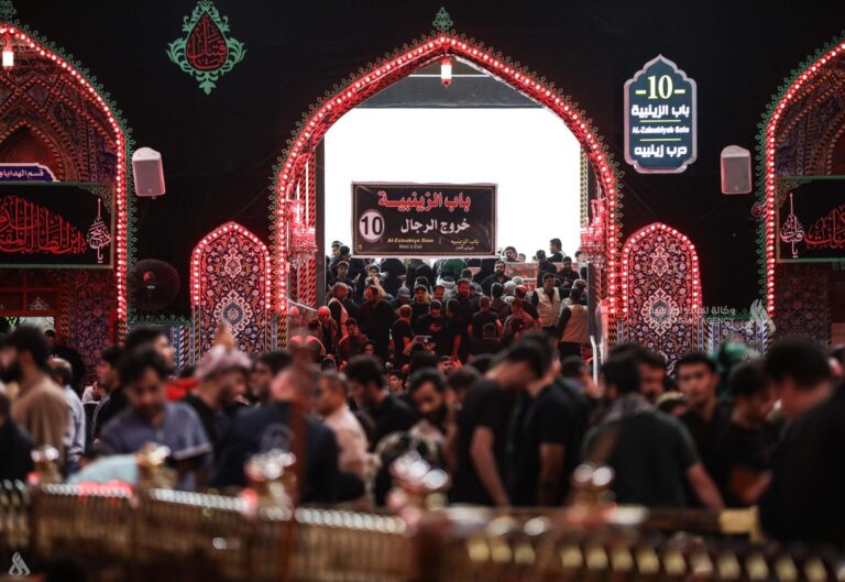 بالصور.. زحف الإيمان إلى قبلة الأحرار » وكالة الانباء العراقية (واع) بالصور.. زحف الإيمان إلى قبلة الأحرار