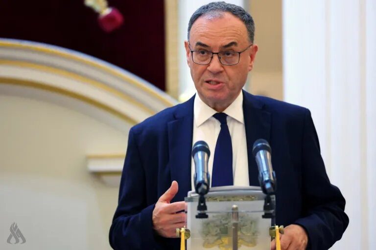 بريطانيا.. شيخوخة السكان تُثقل كاهل الاقتصاد المتباطئ