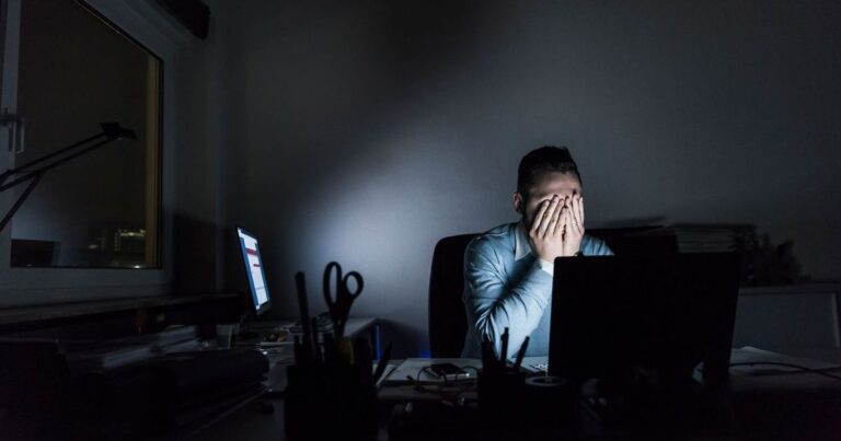 علاج الدماغ بالكهرباء ربما يقلل خطر انتحار المصابين بالاكتئاب