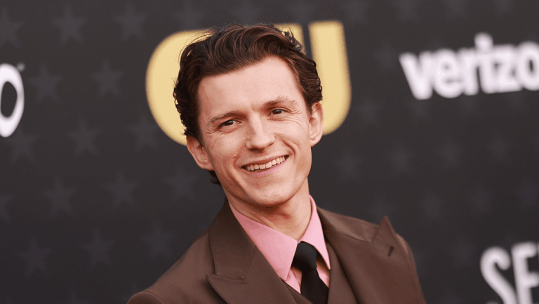 توم هولاند يلخص اليوم الأول في بدلة Spider-Man لليوم الجديد Tom Holland