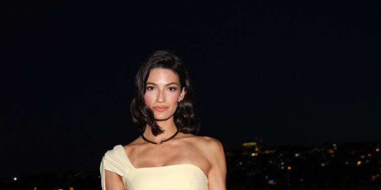 جولة على أناقة النجمات بأنامل المصممة الإماراتية المبدعة حمدة الفهيم