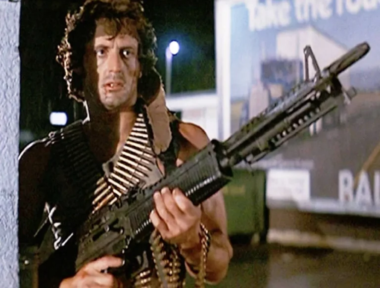 «دم أول»… فيلم سياسي صوَّر حرب الداخل «دم أول»... فيلم سياسي صوَّر حرب الداخل