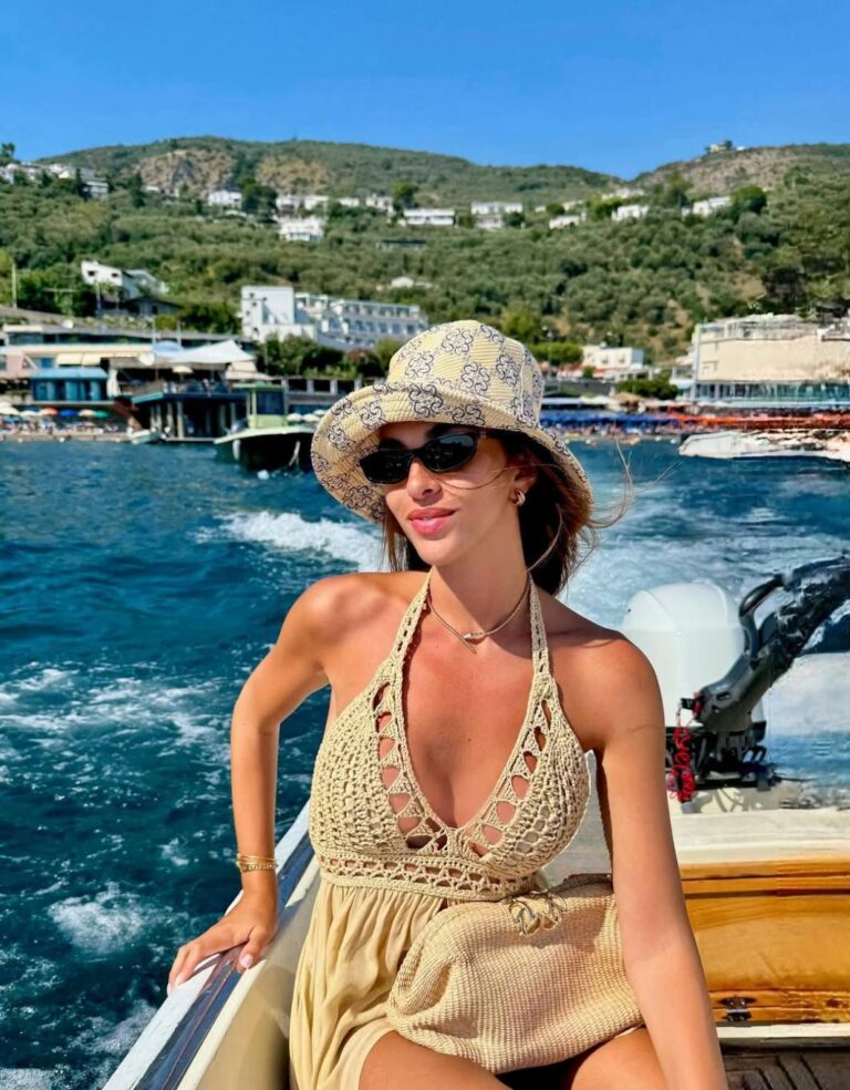 زين قطامي تختار الجرأة في أحدث إطلالات شهر العسل زين قطامي تختار الجرأة في أحدث إطلالات شهر العسل