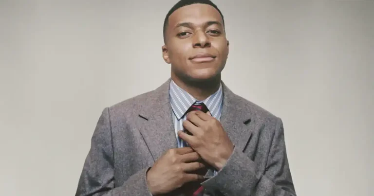 سفير ديور كيليان مبابي يكشف عن الإطلالات الأولى من تصميم جوناثان أندرسون