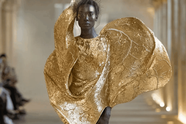 كيف احتضنت أسبوع باريس كوتور الشمولية في عام 2025 كيف احتضنت أسبوع باريس كوتور الشمولية في عام 2025