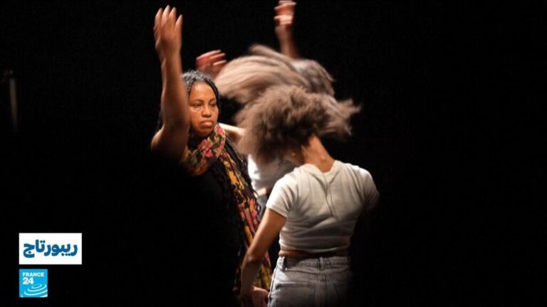 لبنان:  المسرح.. وسيلة للشفاء من الآثار النفسية التي خلفتها الحروب والأزمات لبنان:  المسرح.. وسيلة للشفاء من الآثار النفسية التي خلفتها الحروب والأزمات