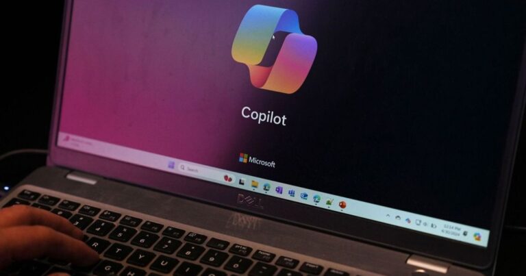 مايكروسوفت تكشف عن رؤيتها لمستقبل نظام تشغيل “ويندوز” مايكروسوفت تخطط لاستقطاب مواهب الذكاء الاصطناعي لدى "ميتا" برواتب بملايين الدولارات