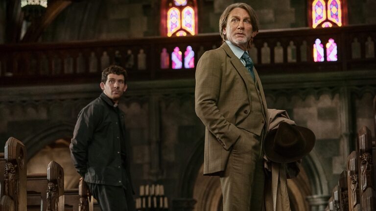 يستيقظ الرجل الميت يمتلك جريمة قتل "معجزة" ل Benoit Blanc لحلها