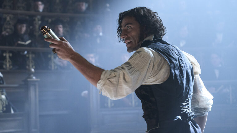 Oscar Isaac as Victor Frankenstein in Frankenstein directed by Guillermo del Toro.