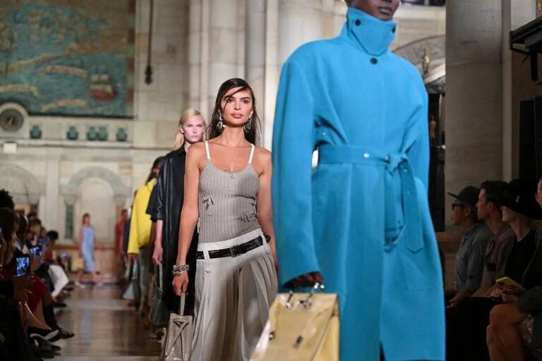 أزياء
                        صيحات ربيع وصيف 2026: مزيج بين الرقي والتمرد
                        
                            30 أيلول 2025 أزياء
                        صيحات ربيع وصيف 2026: مزيج بين الرقي والتمرد
                        
                            30 أيلول 2025