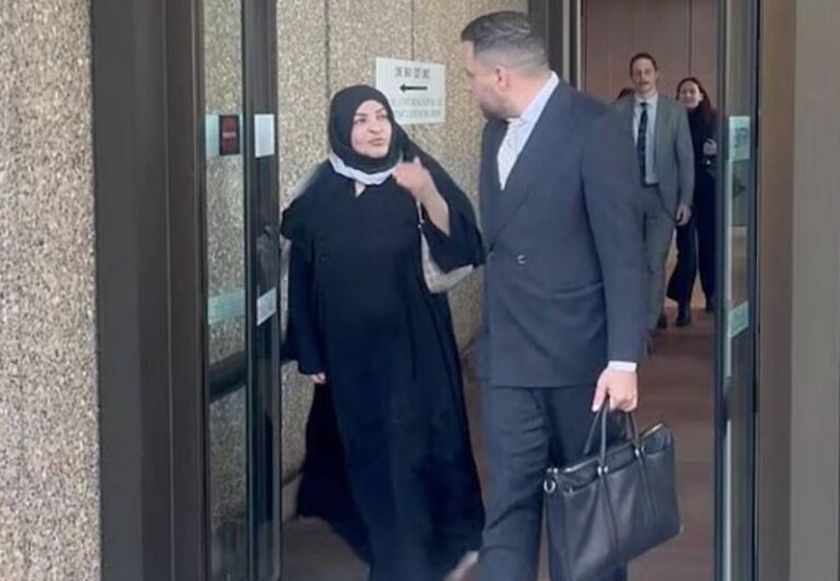 أم تعض ابنتها بعد رفضها الزواج من ابن عمها في أستراليا