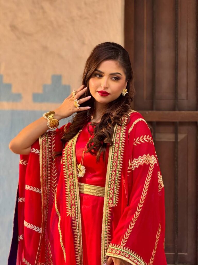 إطلالات النجوم
                        حلا الترك تحتفي بالسعودية والبحرين بقفاطين تراثية بألوان ملكية
                        
                            24 أيلول 2025 إطلالات النجوم
                        حلا الترك تحتفي بالسعودية والبحرين بقفاطين تراثية بألوان ملكية
                        
                            24 أيلول 2025