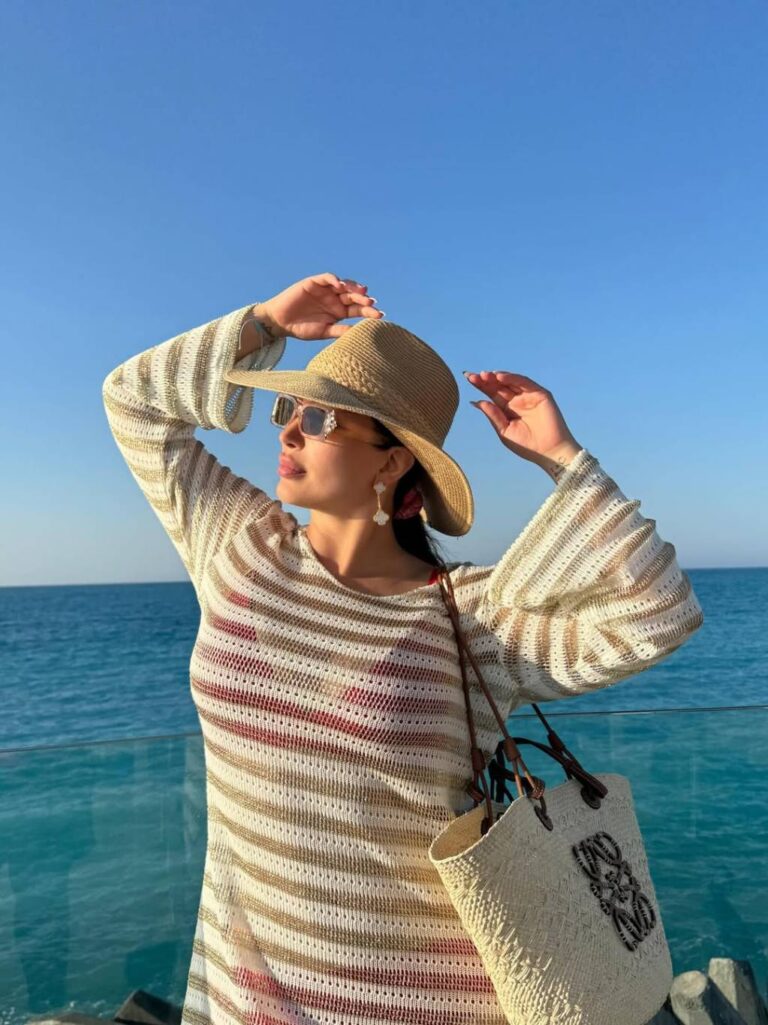 إطلالات النجوم
                        نسرين طافش بفستان قصير وملابس بحر حمراء 
                        
                            12 أيلول 2025 إطلالات النجوم
                        نسرين طافش بفستان قصير وملابس بحر حمراء 
                        
                            12 أيلول 2025