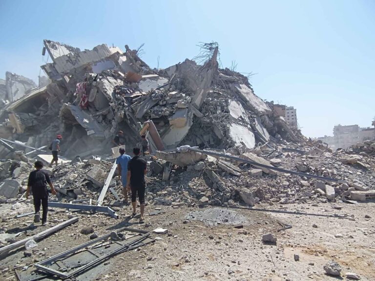 الحرب على غزة مباشر.. استمرار القصف بالقطاع وأغلبية وزراء الليكود تؤيد تعزيز احتلال الضفة الحرب على غزة مباشر.. استمرار القصف بالقطاع وأغلبية وزراء الليكود تؤيد تعزيز احتلال الضفة