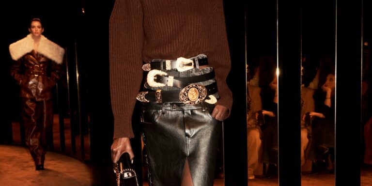 الحزام في خريف وشتاء 2025: إكسسوار مفعم بالجرأة