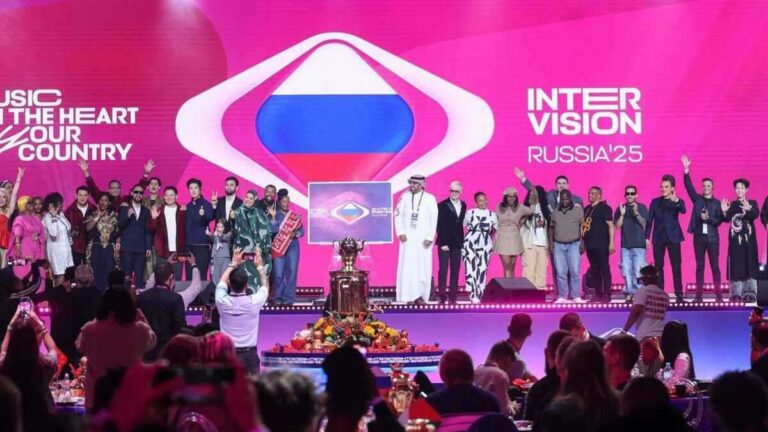 السعودية تستضيف مسابقة “إنترفيجن” في 2026 توقيف مغني راب شهير خلال تجوله "شبه عار" في لوس أنجلوس