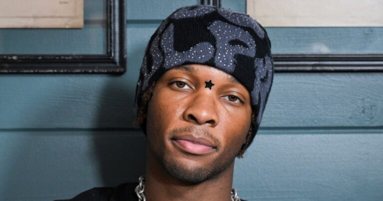 تبحث الشرطة في لوس أنجلوس المنزل بالقرب من حيث تم التخلي عن Tesla المغني D4VD