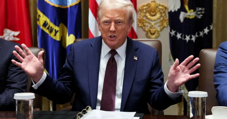 ترامب: سنفرض رسوماً 100% على الأفلام التي تنتج خارج أميركا