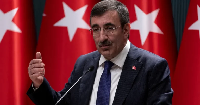 تركيا تعتزم الإعلان عن برنامج اقتصادي متوسط الأجل الاثنين