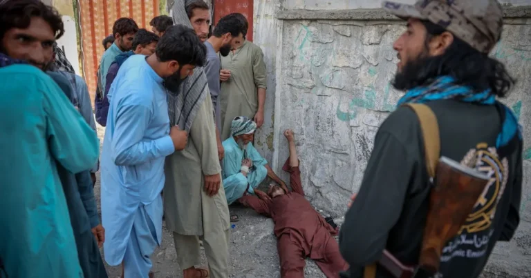 حصيلة ضحايا زلزال أفغانستان تتخطى 2200 وشح في المساعدات