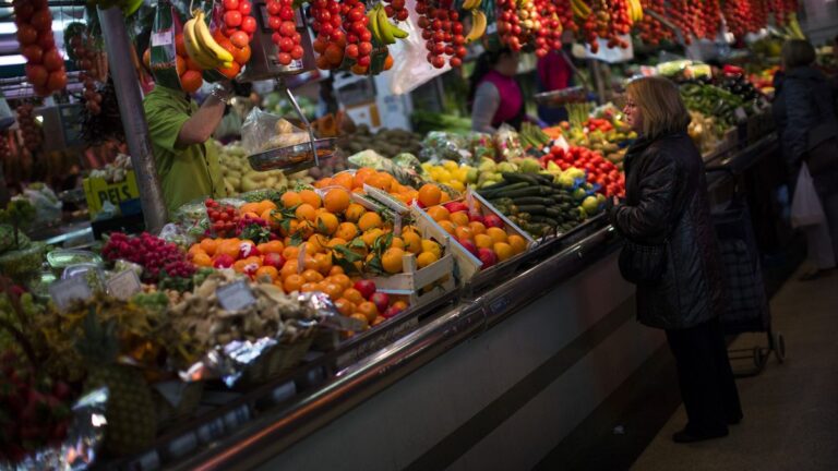 دراسة تؤكد الفوائد.. النظام الغذائي المتوسطي يخفف أعراض الصدفية بنسبة 75% دراسة تؤكد الفوائد.. النظام الغذائي المتوسطي يخفف أعراض الصدفية بنسبة 75%