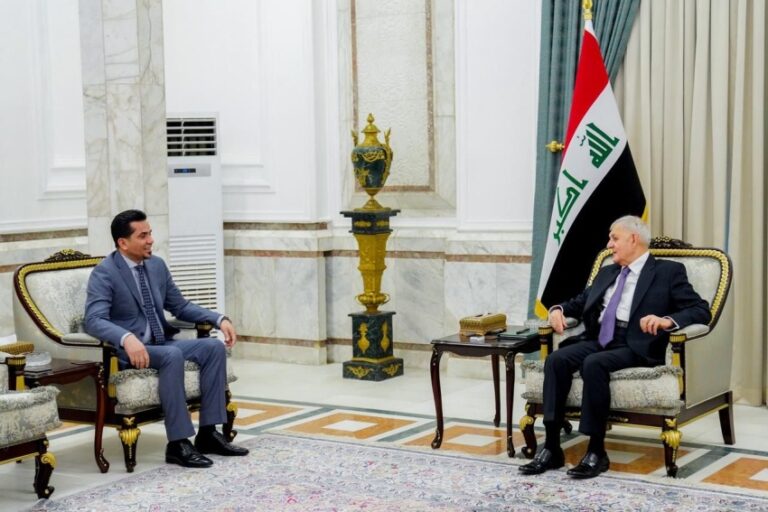 رئيس الجمهورية ووزير النقل.. خطط للنهوض بقطاع حيوي يعزز مكانة العراق الإقليمية والدولية » وكالة بغداد اليوم الاخبارية