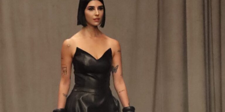 زينة مكي عارضة أزياء لأول مرة.. كيف أبرزت إطلالاتها شغفها الدائم بعالم الموضة؟ زينة مكي عارضة أزياء لأول مرة.. كيف أبرزت إطلالاتها شغفها الدائم بعالم الموضة؟