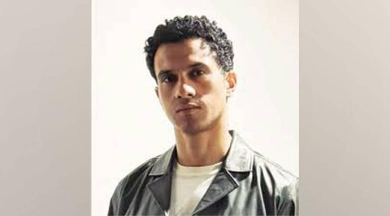 عصام عمر «بطل العالم» في 10 حلقات عصام عمر «بطل العالم» في 10 حلقات