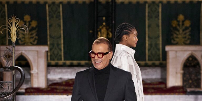 فيديو: لقاء حصري بـ”هي” مع المصمم جورج شقرا.. وهذا ما قاله عن تعاونه مع Marina Rinaldi فيديو: لقاء حصري بـ"هي" مع المصمم جورج شقرا.. وهذا ما قاله عن تعاونه مع Marina Rinaldi