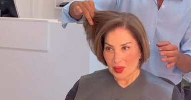 قصة ولوك جديد.. لقطة من أمام المرآة تكشف أحدث ظهور للفنانة القديرة بوسى قصة ولوك جديد.. لقطة من أمام المرآة تكشف أحدث ظهور للفنانة القديرة بوسى