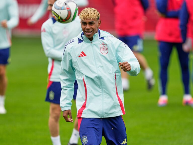 لامين جمال جوهرة برشلونة.. دجاجة تبيض ذهبا لأديداس | رياضة