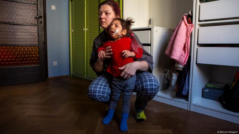 لماذا لا يدعم العلم ربط ترامب بين الباراسيتامول والتوحّد؟ – DW – 2025/9/24 لماذا لا يدعم العلم ربط ترامب بين الباراسيتامول والتوحّد؟ – DW – 2025/9/24