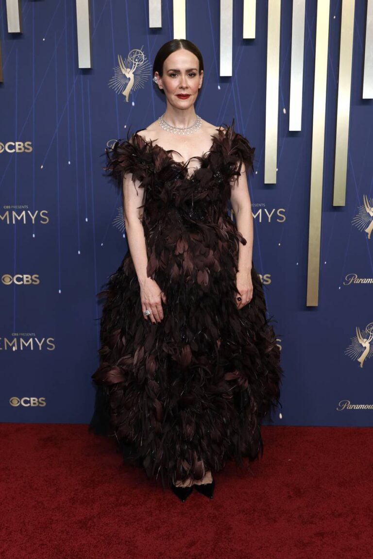 مجوهرات ماسية مميزة من Boucheron تزيّن إطلالات النجوم في حفل EMMY AWARD