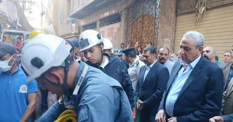 مصر.. حريق في مصنع ملابس يودي بحياة 8 وإصابة 35 مصر.. حريق في مصنع ملابس يودي بحياة 8 وإصابة 35