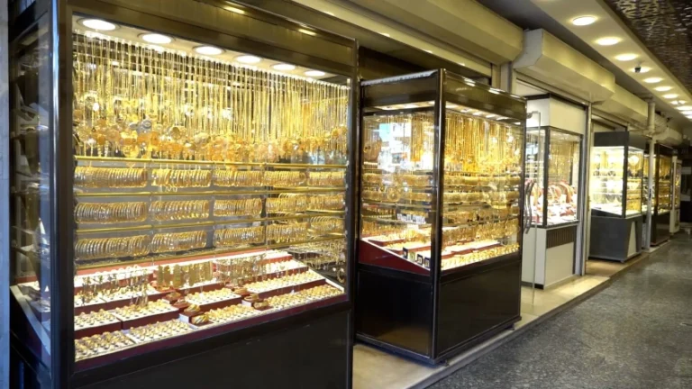 من غلاء الذهب إلى تأثير السوشيال ميديا.. الزواج يتحول إلى “مشروع مستحيل” في العراق » وكالة بغداد اليوم الاخبارية من غلاء الذهب إلى تأثير السوشيال ميديا.. الزواج يتحول إلى "مشروع مستحيل" في العراق » وكالة بغداد اليوم الاخبارية