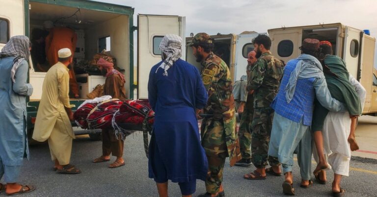 زلزال مدمر يودي بحياة المئات في أفغانستان