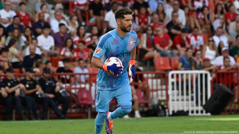 نجل زيدان يختار “الجنسية الرياضية الجزائرية” بدل الفرنسية – DW – 2025/9/19 نجل زيدان يختار "الجنسية الرياضية الجزائرية" بدل الفرنسية – DW – 2025/9/19