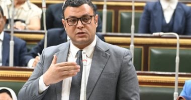 وزير الإسكان يجرى أكبر حركة تغييرات داخل هيئة المجتمعات العمرانية والمدن الجديدة وزير الإسكان يجرى أكبر حركة تغييرات داخل هيئة المجتمعات العمرانية والمدن الجديدة