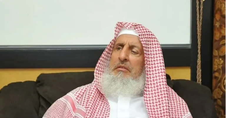 وفاة المفتي العام للسعودية الشيخ عبد العزيز آل الشيخ