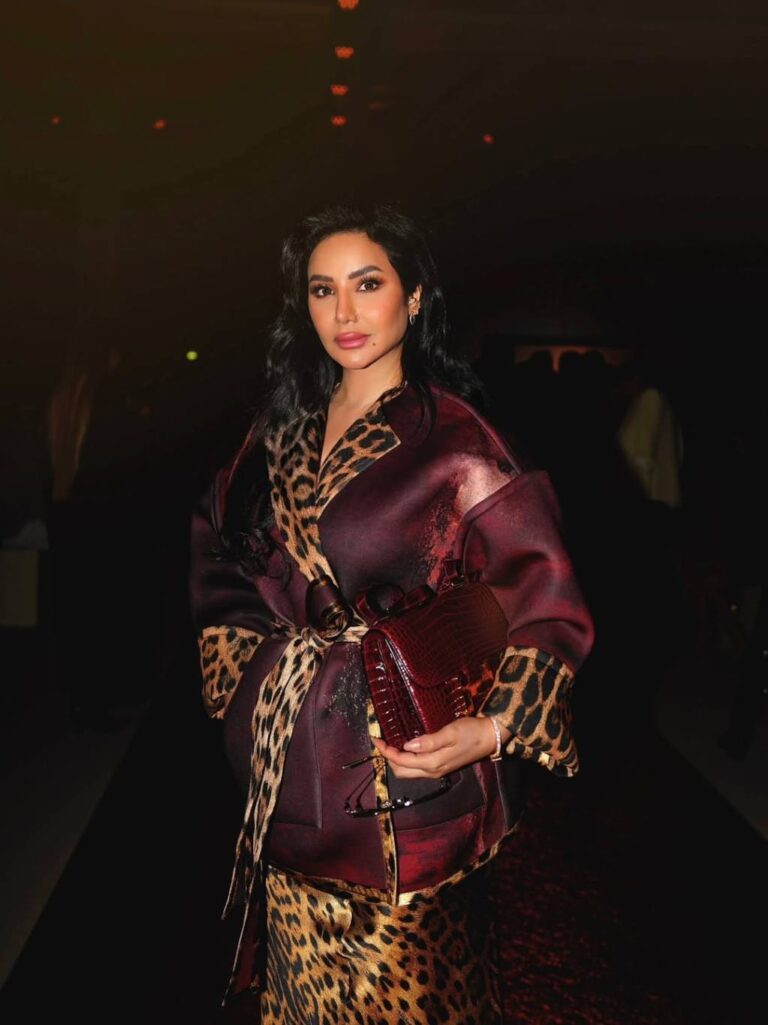 أسابيع الموضة
                        لجين عمران تتألق بإطلالة شتوية محتشمة في ميلانو
                        
                            01 تشرين الأول 2025