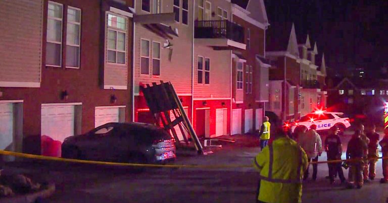 أصيب ما لا يقل عن 10 أشخاص بعد انهيار شرفة في مسكن بالقرب من جامعة سينسيناتي