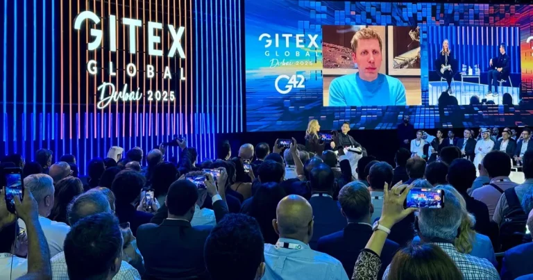 ألتمان وشياو يرسمان ملامح الذكاء الاصطناعي في جيتكس 2025 ألتمان وشياو يرسمان ملامح الذكاء الاصطناعي في جيتكس 2025