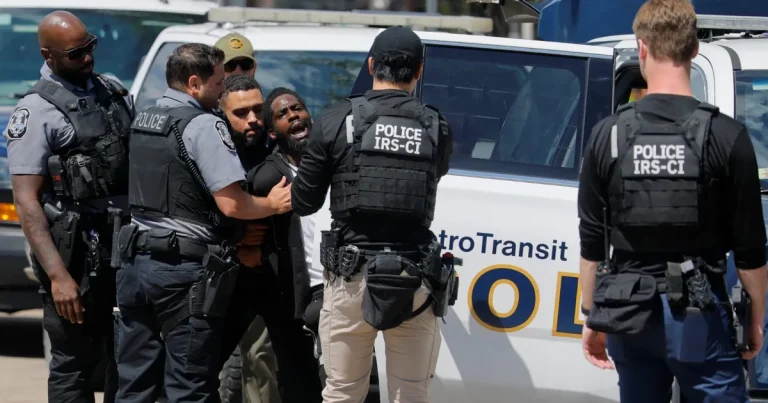 أميركا توسع نطاق تقنية “التعرف على الوجه” لتتبع المهاجرين أميركا توسع نطاق تقنية "التعرف على الوجه" لتتبع المهاجرين