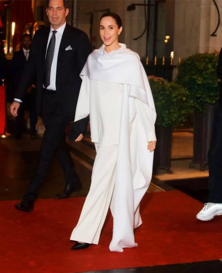 إطلالات المشاهير
                        ميغان ماركل تظهر للمرة الأولى  على الإطلاق في أسبوع الموضة الباريسي
                        
                            05 تشرين الأول 2025 إطلالات المشاهير
                        ميغان ماركل تظهر للمرة الأولى  على الإطلاق في أسبوع الموضة الباريسي
                        
                            05 تشرين الأول 2025