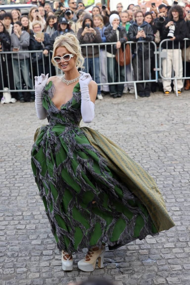 إطلالات النجوم
                        باريس هيلتون بإطلالة درامية في باريس
                        
                            05 تشرين الأول 2025 إطلالات النجوم
                        باريس هيلتون بإطلالة درامية في باريس
                        
                            05 تشرين الأول 2025