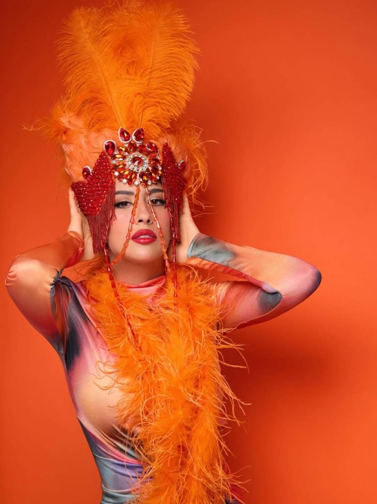 إطلالات النجوم
                        نجمة خليجية تقلّد تايلور سويفت في “حياة فتاة استعراض”
                        
                            17 تشرين الأول 2025 إطلالات النجوم
                        نجمة خليجية تقلّد تايلور سويفت في "حياة فتاة استعراض"
                        
                            17 تشرين الأول 2025