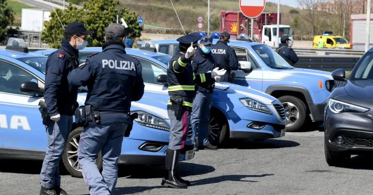 إيطاليا.. انفجار يودي بحياة ثلاثة من قوات الشرطة