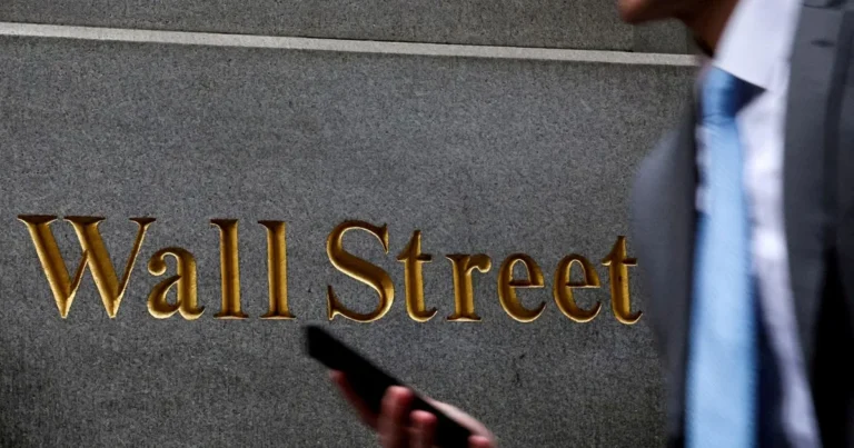 الإغلاق الحكومي في أميركا.. لماذا لا ينزعج المستثمرون؟