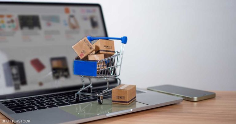 التسوق الليلي عبر الإنترنت.. عادة ممتعة أم فخ مالي؟ إدمان التسوق